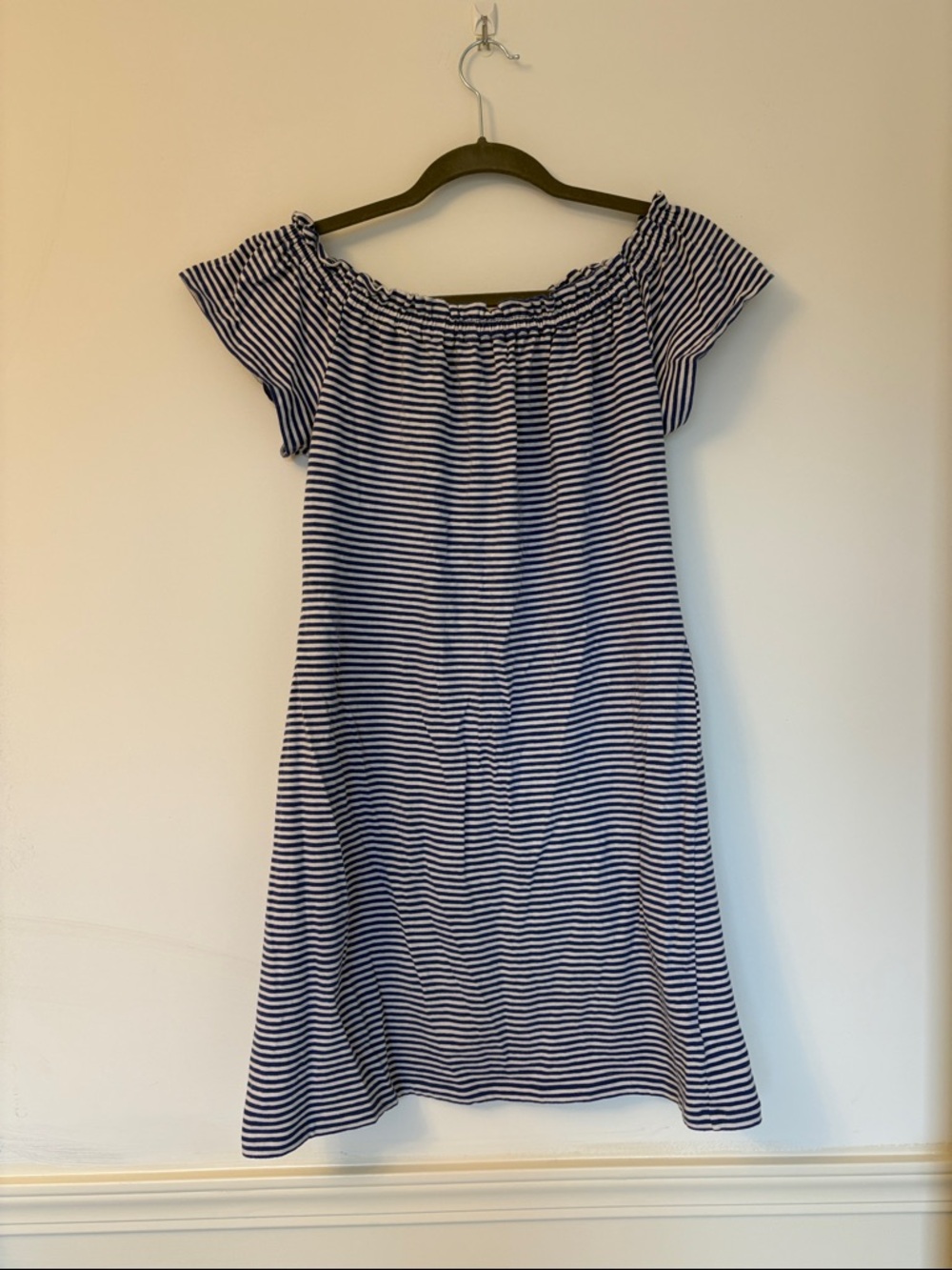 Vineyard Vines off the shoulder dress